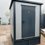 Contenitore sanitario 2×2 m con doccia e serbatoio